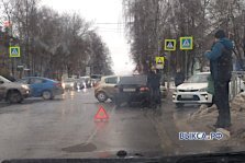 выкса.рф, Учебный автомобиль попал в ДТП у школы №8