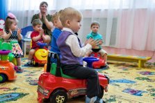 выкса.рф, «ОМК-Участие» организовал праздник для воспитанников Дома ребёнка