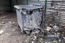 выкса.рф, В микрорайоне Гоголя сгорел мусорный контейнер