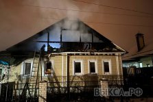 выкса.рф, На ул. Ленинградская сгорел дом: идет сбор средств погорельцам