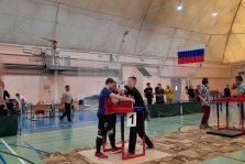 выкса.рф, Армрестлинг в честь праздников: выксунские юниоры — первые, взрослые — вторые