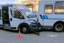 выкса.рф, Водитель пассажирского микроавтобуса потерял сознание и врезался в ПАЗ