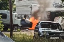 выкса.рф, Автомобиль вспыхнул на улице Ленина