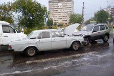 выкса.рф, «Нива» и «Волга» столкнулись на улице Красные Зори