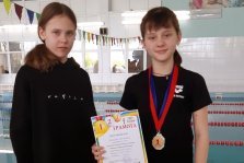 выкса.рф, Виктория Быстрова доплыла до трёх медалей в Шатках
