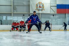 выкса.рф, Игроки нижегородского ХК «Торпедо» провели мастер-классы с юными хоккеистами в Выксе