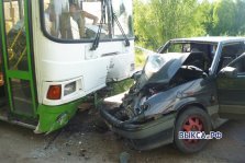 выкса.рф, «Лада» врезалась в автобус в Досчатом