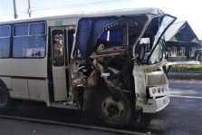 выкса.рф, Пассажирка пострадала при столкновении двух автобусов на ПМК