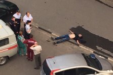 выкса.рф, Мужчина внезапно умер возле магазина на улице Белякова