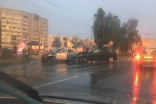 выкса.рф, Трёх человек госпитализировали после аварии на улице Ленина