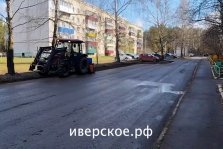 выкса.рф, 🚜🧹 УК «Иверское» провела механизированную уборку в микрорайоне Жуковского