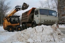 выкса.рф, Для уборки снега на улицы Выксы вышло 46 единиц снегоуборочной техники и 104 человека