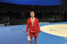 выкса.рф, Арсений Девятов завоевал серебро на Всероссийских соревнованиях по самбо