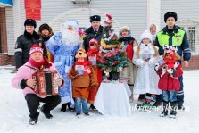 выкса.рф, Полицейский Дед Мороз поздравил автолюбителей