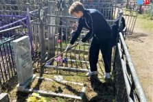 выкса.рф, Волонтёры привели в порядок могилу военврача Алексея Ратюка