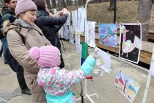 выкса.рф, Картины юных художников показали в парке в «День птиц»