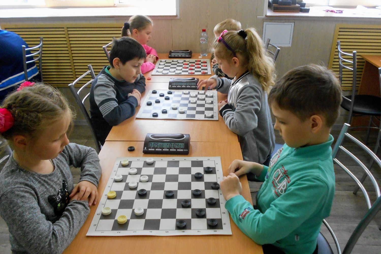 Кружок по шашкам набирает детей