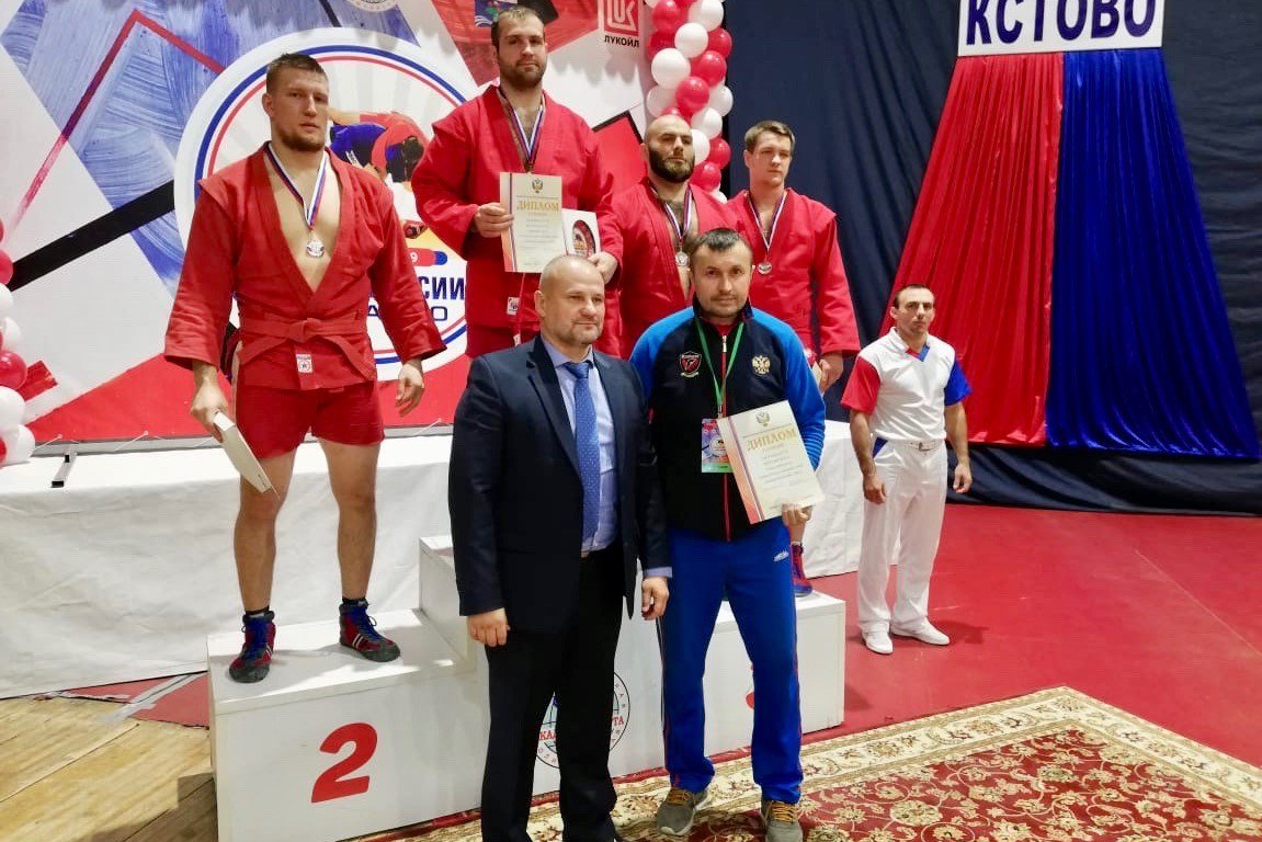 Кубарьков и Футин завоевали путёвки на Кубок мира по самбо