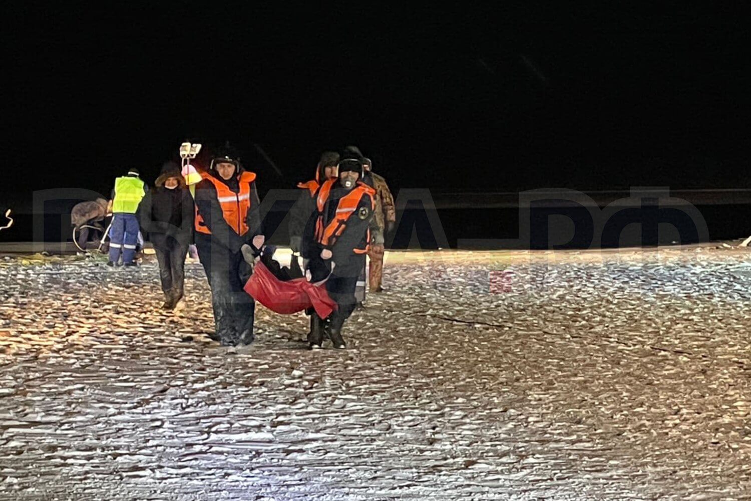 Водолазы достали тело женщины со дна Оки в Шиморском