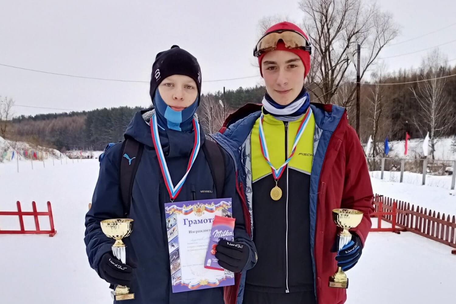 Два золота и серебро завоевали лыжники на областных соревнованиях