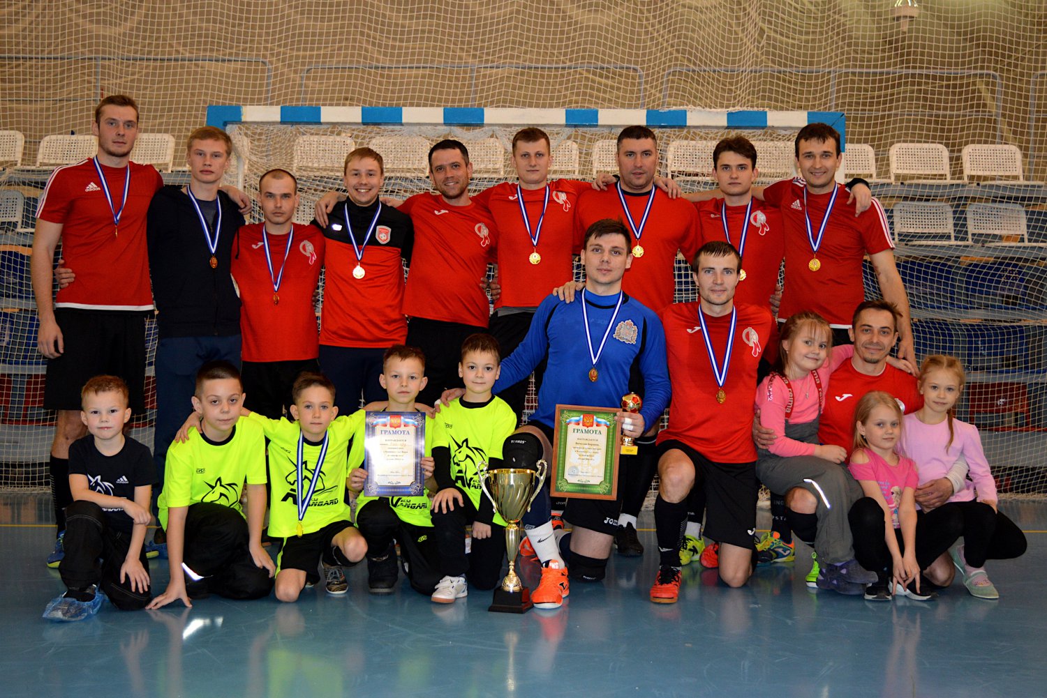 «Авангард» выиграл чемпионат Выксы по мини-футболу