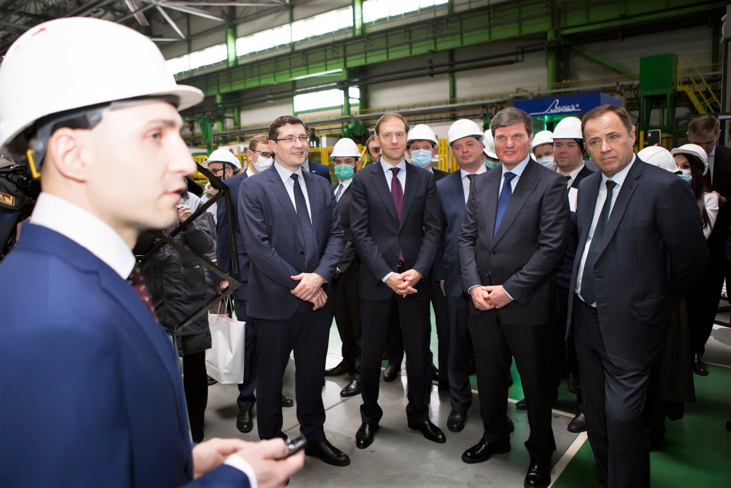 Министр Денис Мантуров дал старт проекту зелёной металлургии «Эколант»