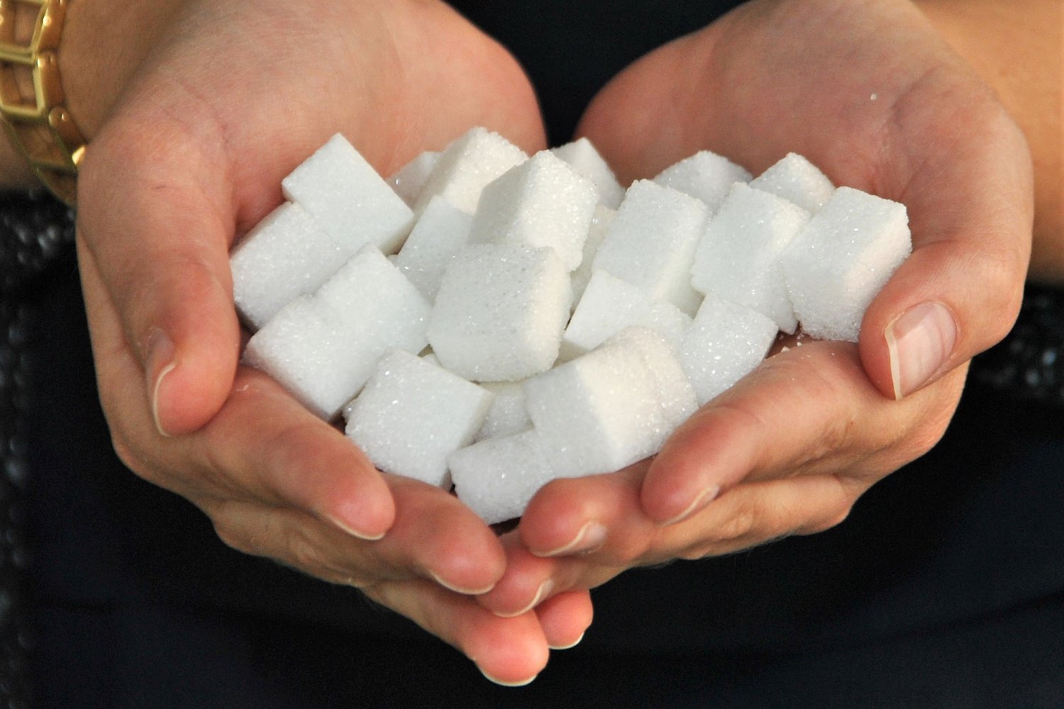 Правительство продлило заморозку цен на сахар и масло