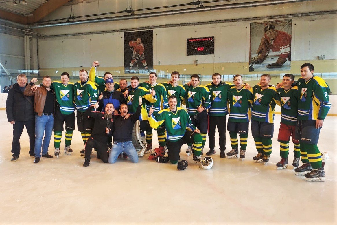 Выксунские хоккеисты стали чемпионами в составе «Вознесенского»