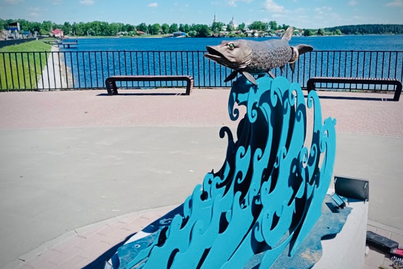 Скульптуру щуки установят на набережной Верхнего пруда