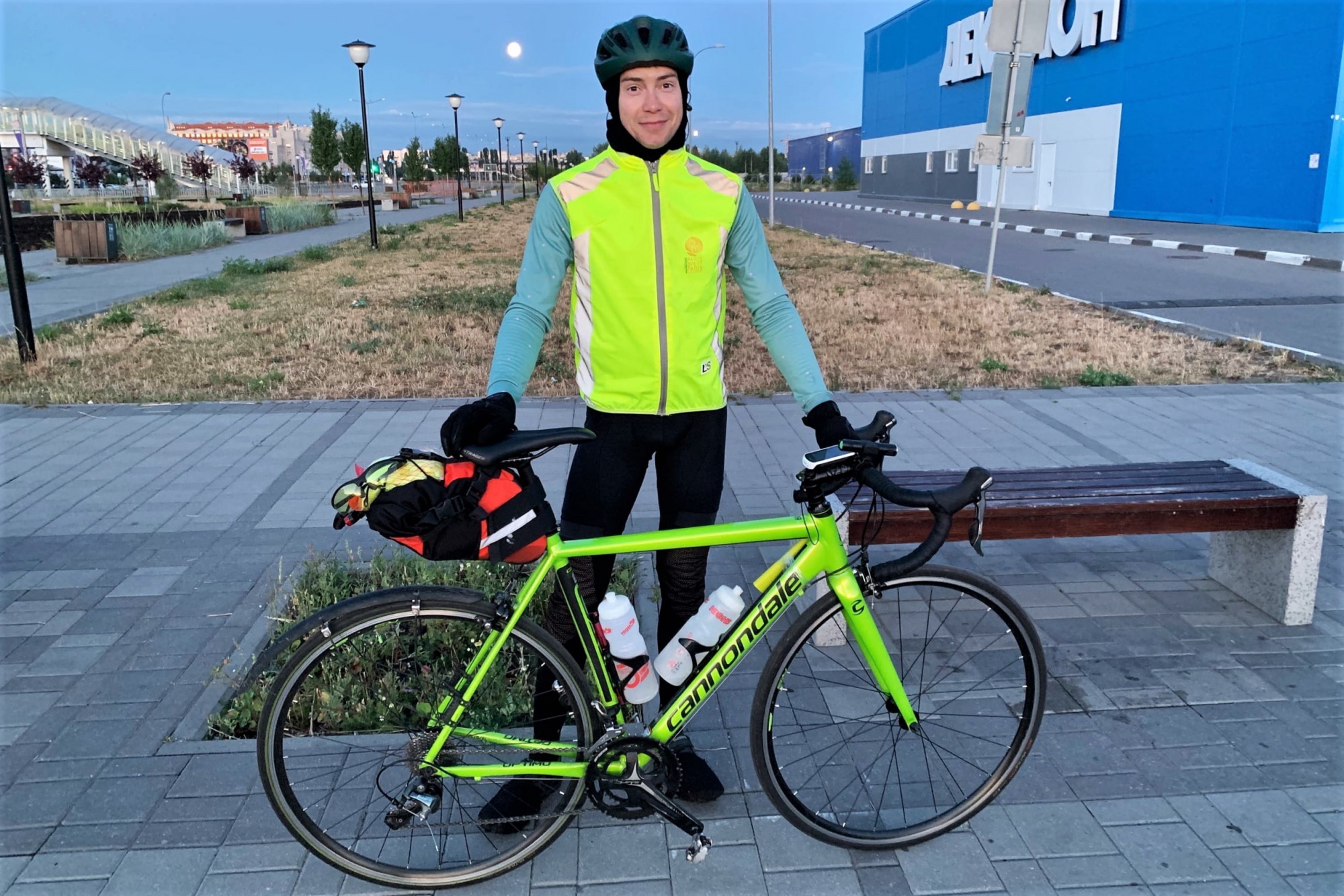 Велосипедист Александр Атаманов стал суперрандоннёром