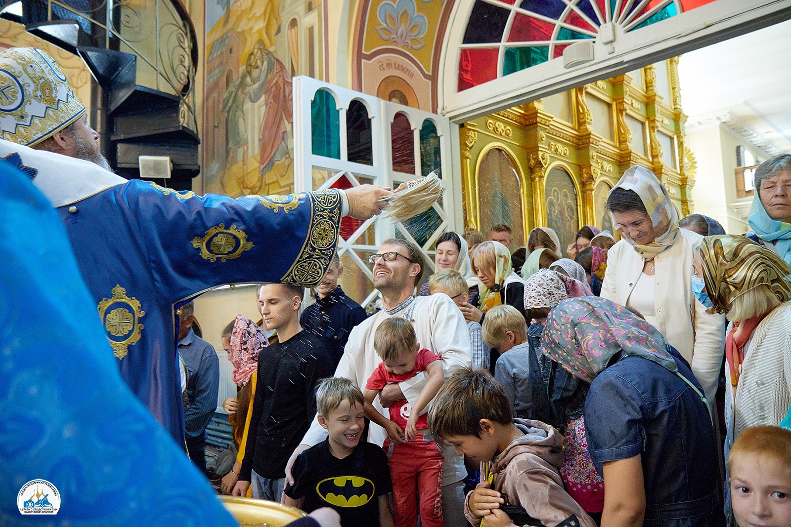Епископ Варнава благословил детей на начало учебного года