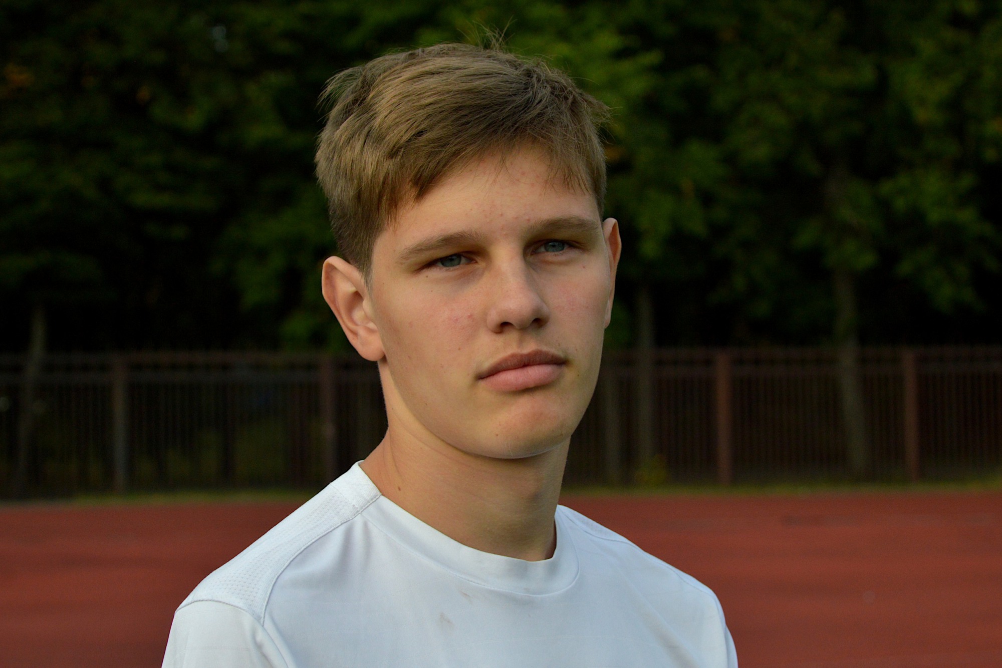 Андрей Сахаров стал футболистом «Дружбы»