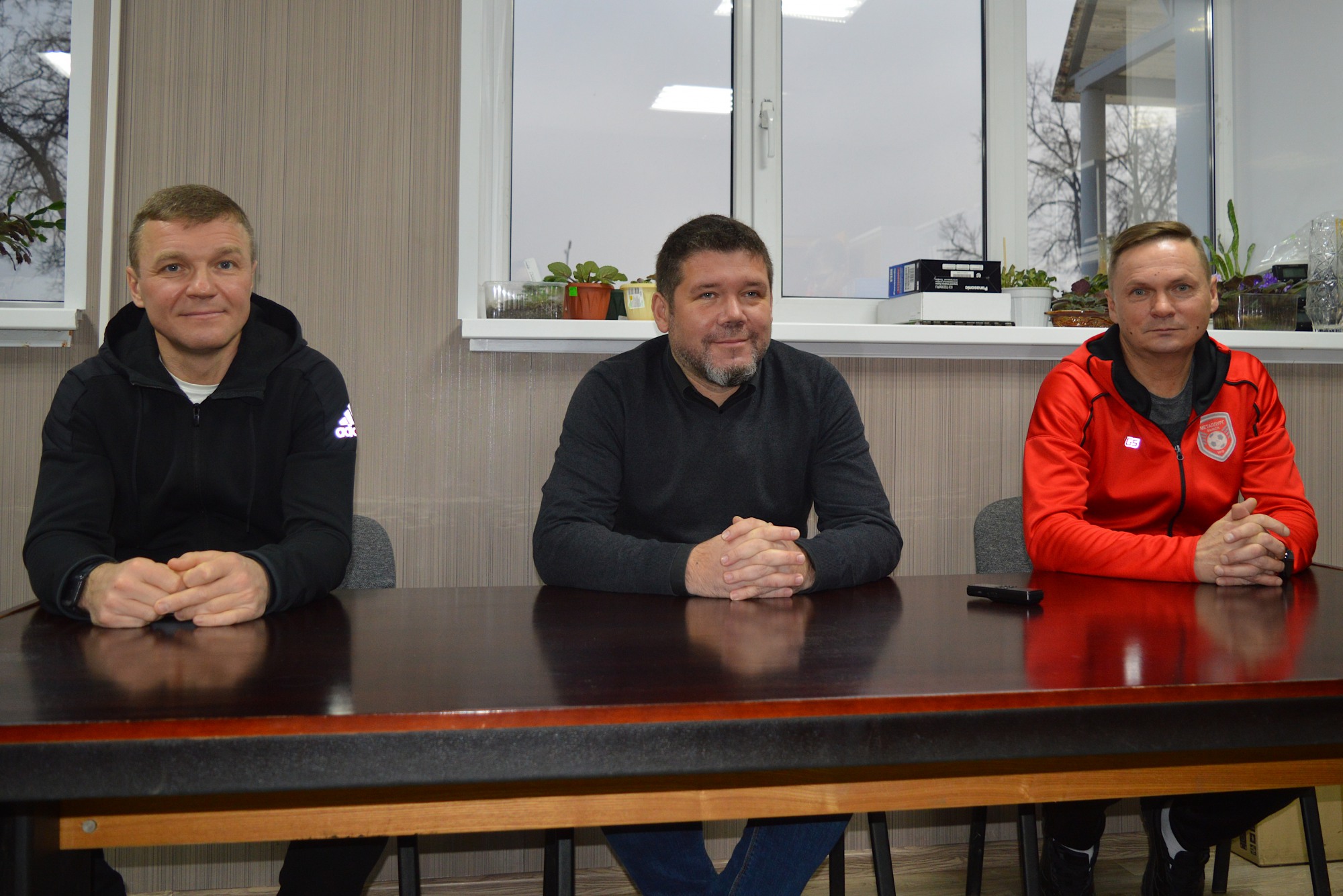 Директор и тренеры «Металлурга» подвели итоги футбольного года