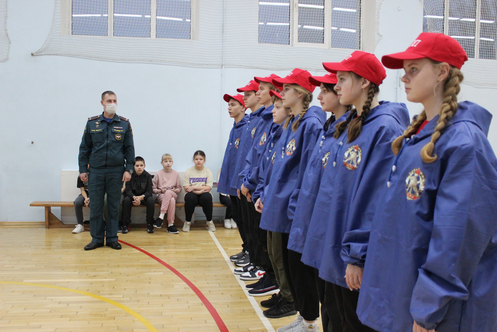 Школа 12 стала третьей на всероссийском конкурсе юных пожарных