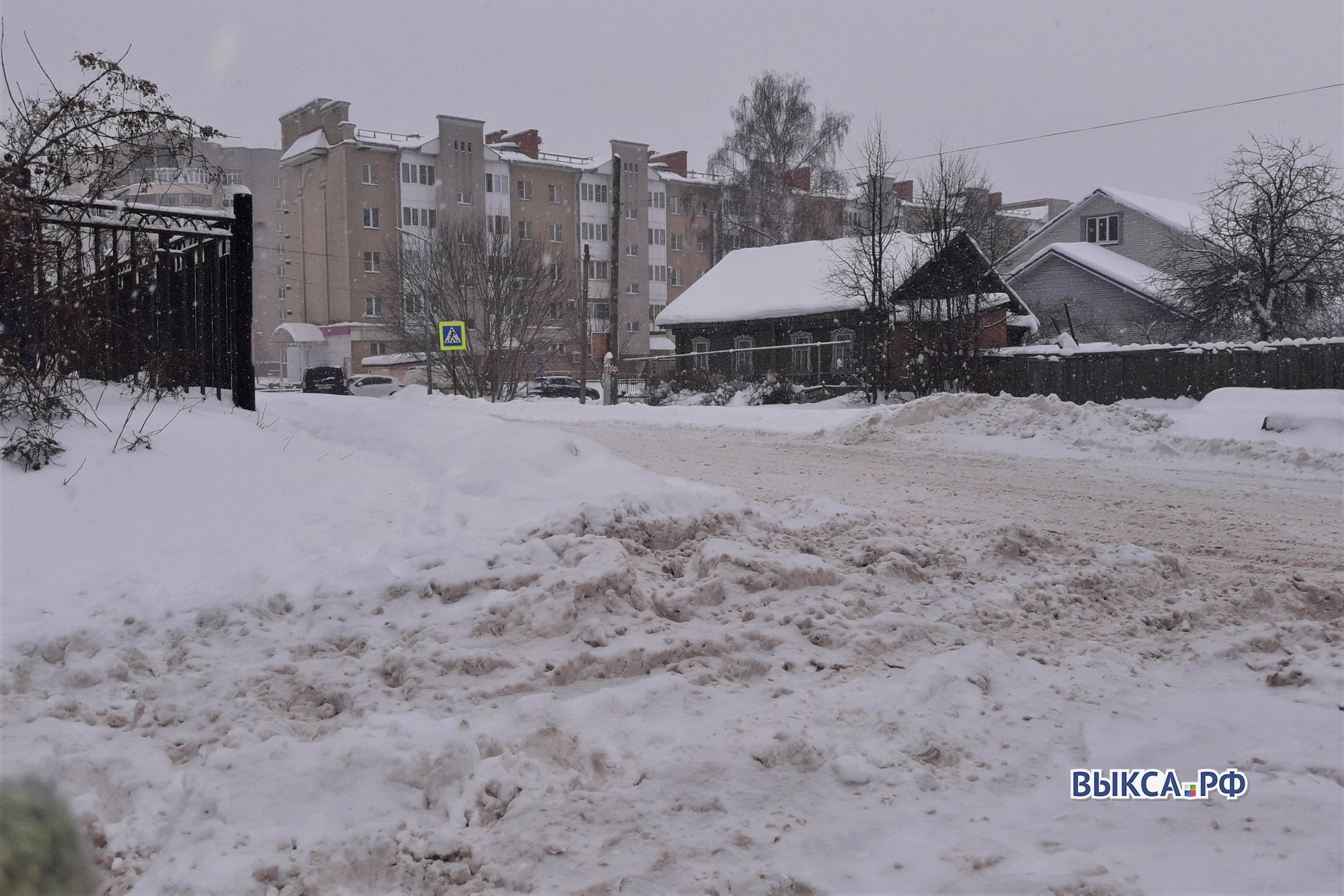Замглавы администрации: «Уборка снега координируется оперативным штабом»