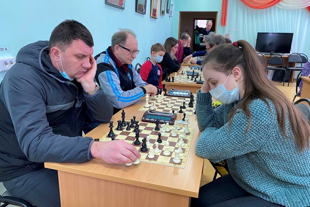 Шахматисты Шилин и Холодов вошли в тройку на рождественском турнире