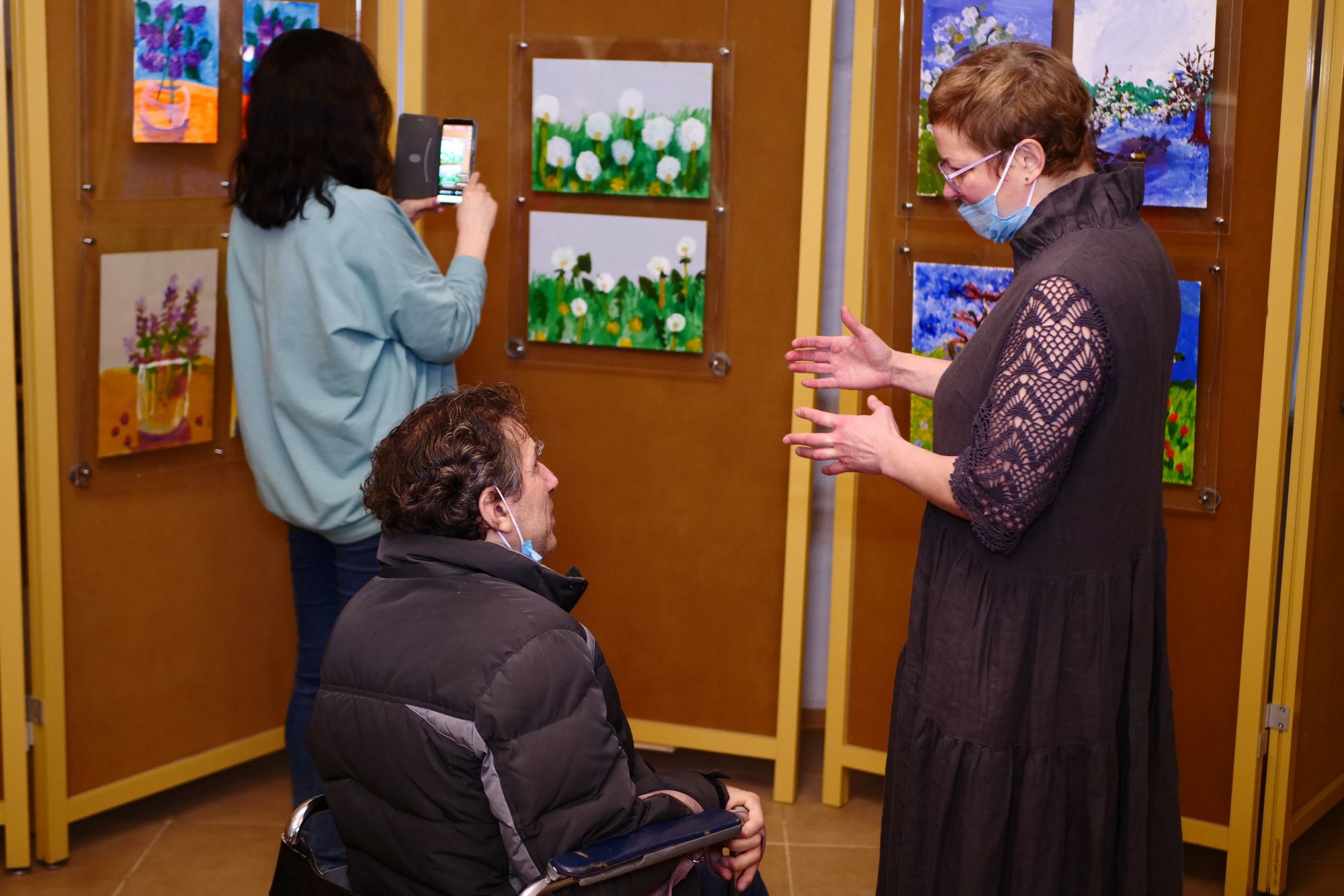 В музее открылась выставка общества молодых инвалидов «Эдельвейс»