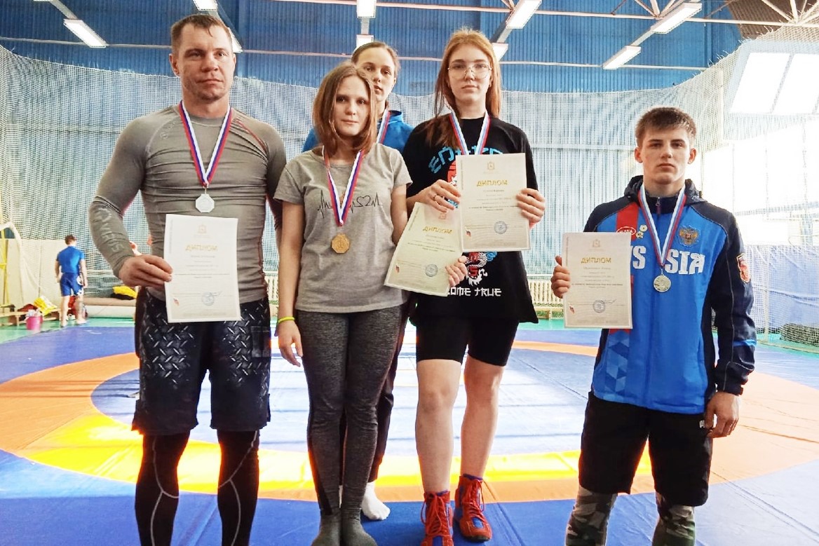 Спортсмены из Новодмитриевки завоевали медали по грэпплингу