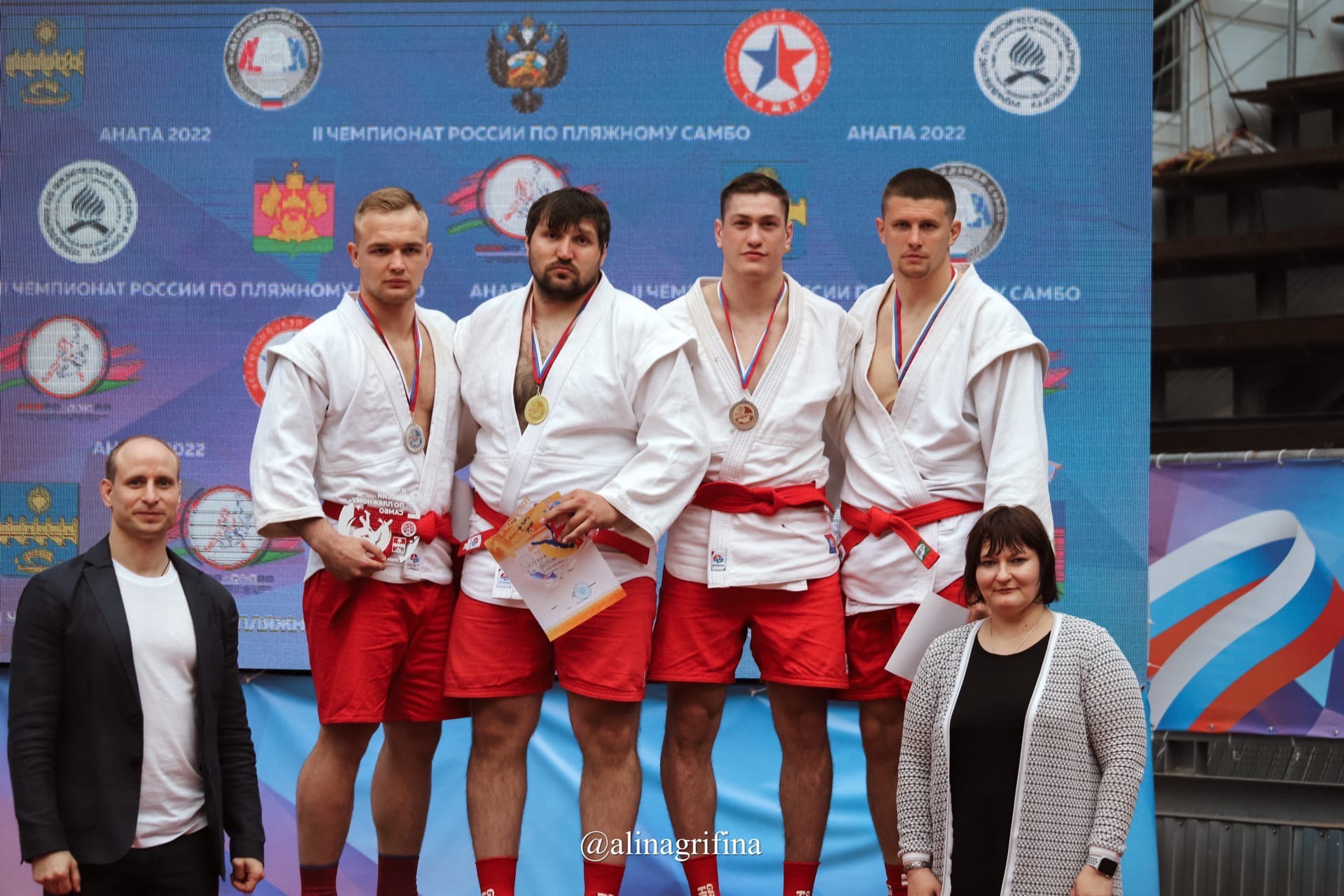 Григорий Алексеев взял серебро на чемпионате России по пляжному самбо