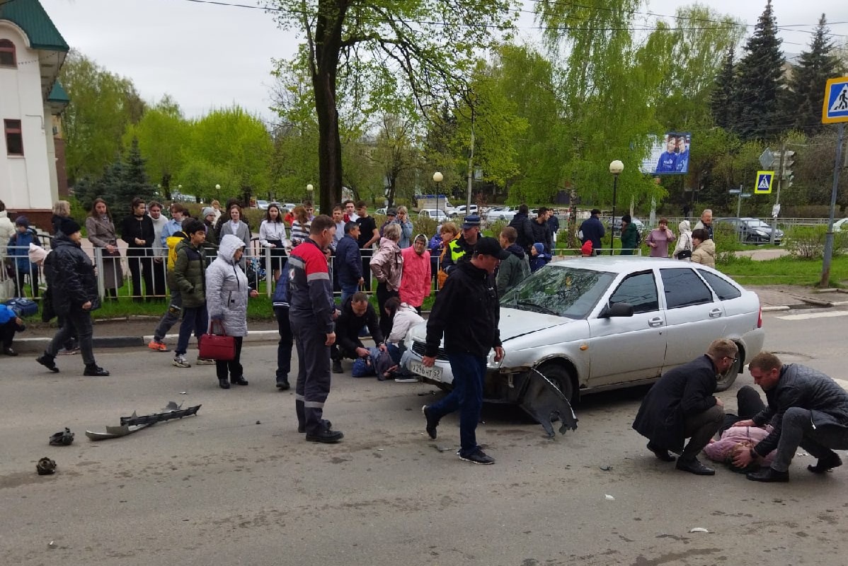 Родители пострадавших в ДТП детей отсудили у виновника 400 тысяч рублей