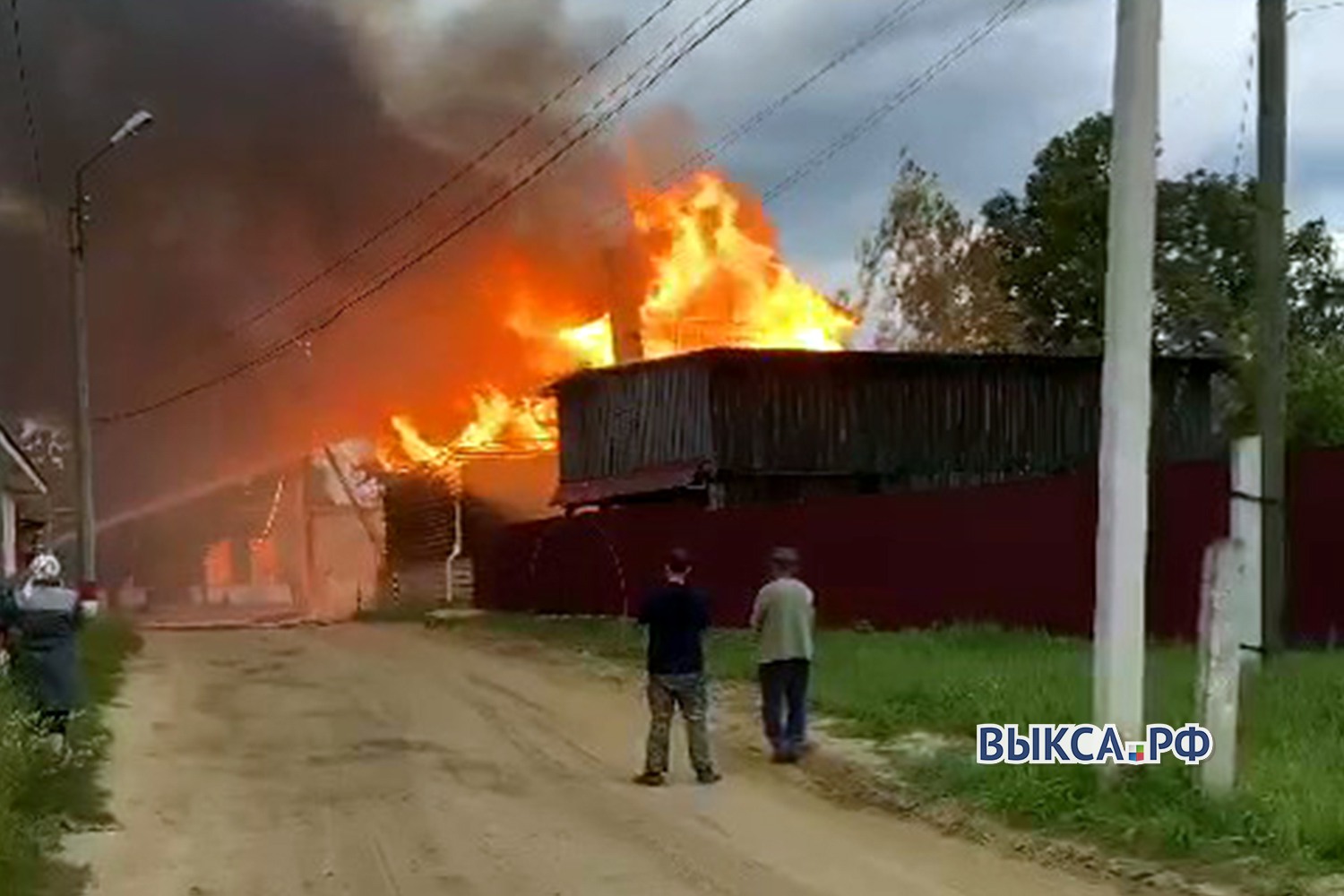 Жилой дом сгорел в посёлке Виля
