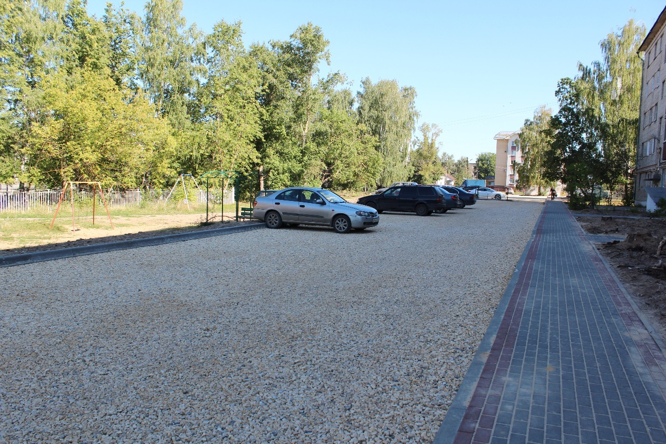 Большая парковка и тротуар из брусчатки: как преобразится двор Гоголя, 50