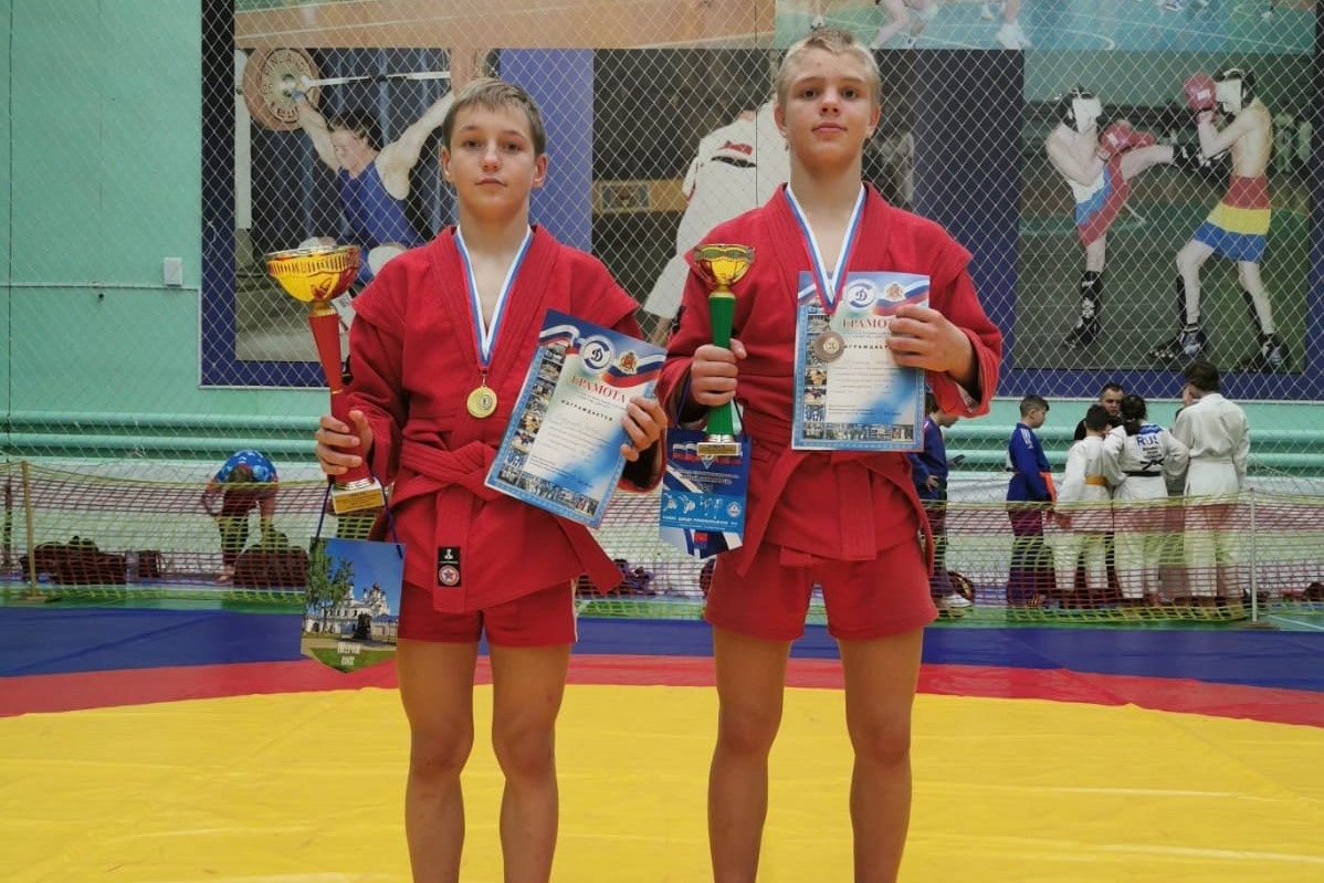 Самбисты и дзюдоисты взяли 11 медалей в Муроме