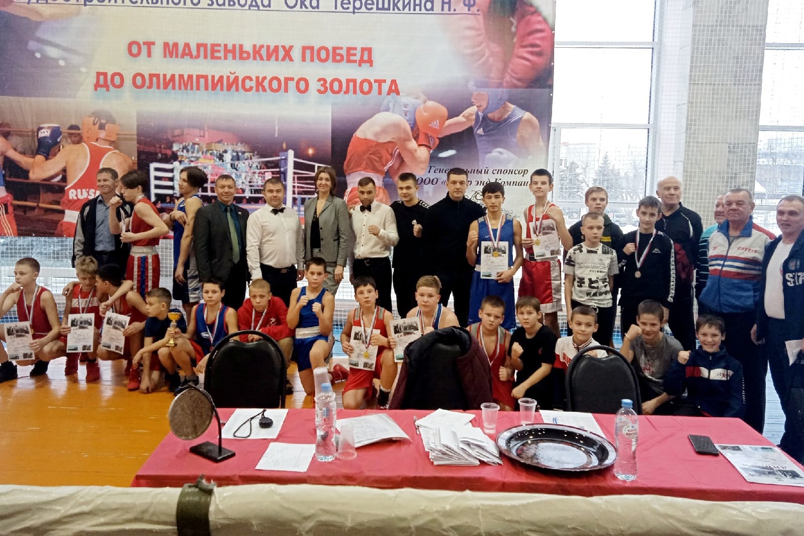 Восемь боксёров стали призёрами в Навашине