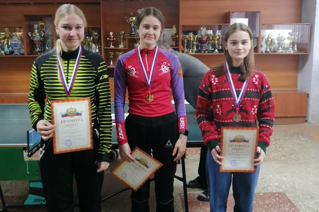 Спортшкола провела лыжные гонки среди воспитанников