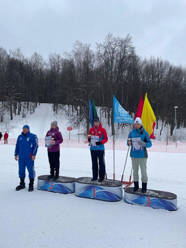 Арина Рощина взяла два золота на первенстве области по лыжным гонкам