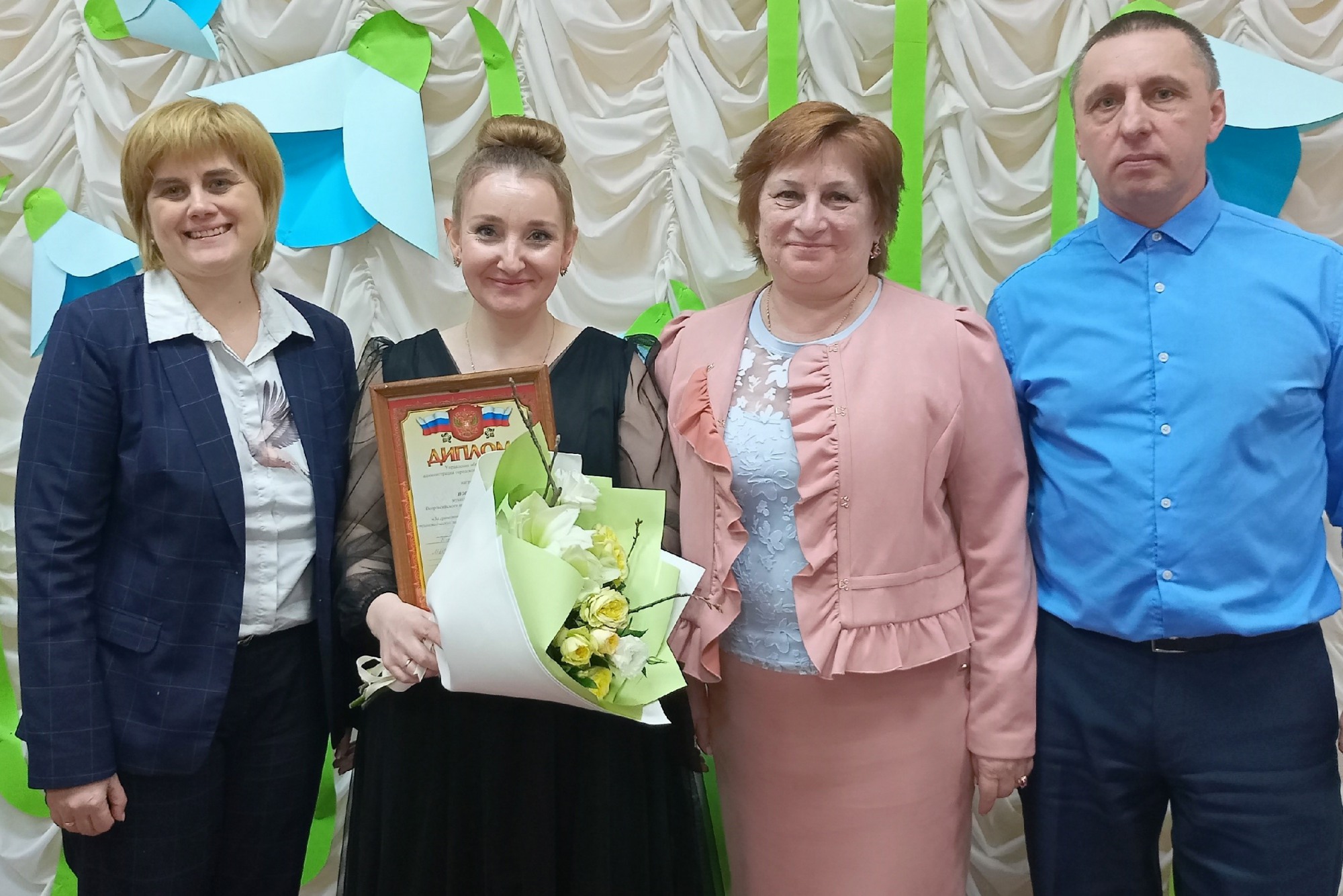 Елена Титаренко из Проволочного выиграла муниципальный конкурс «Учитель года»