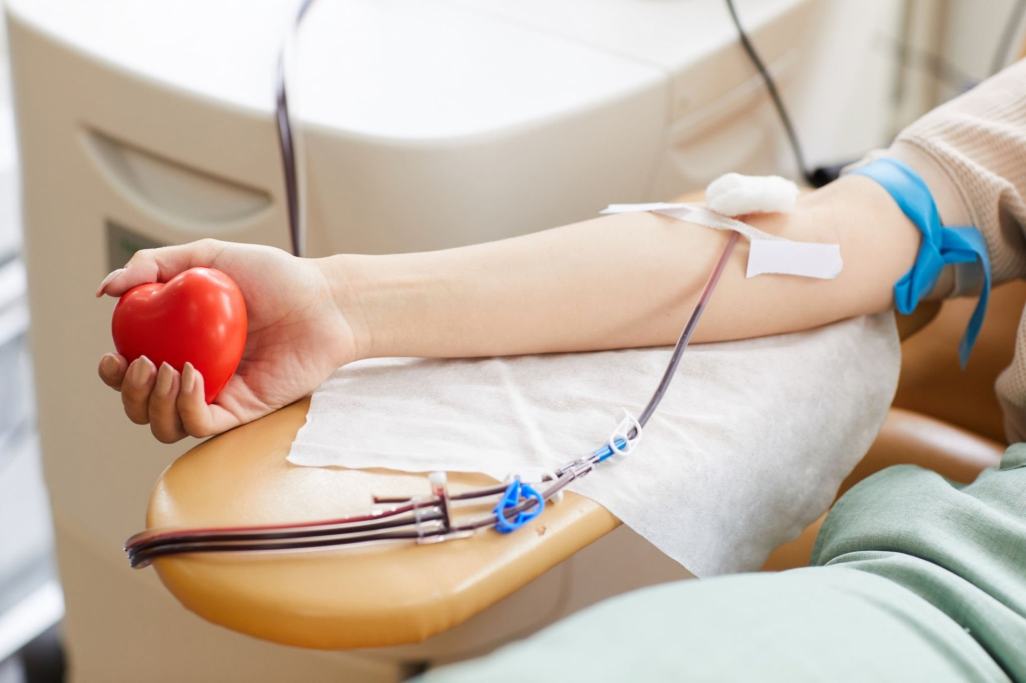 Доноров пригласили сдать кровь в ДК Лепсе
