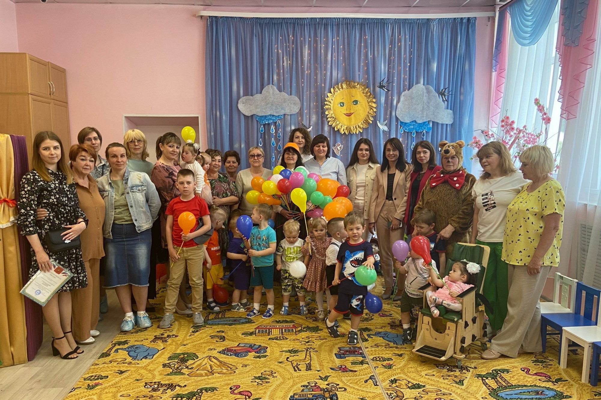 Сотрудники «Дробмаша» навестили Дом ребёнка