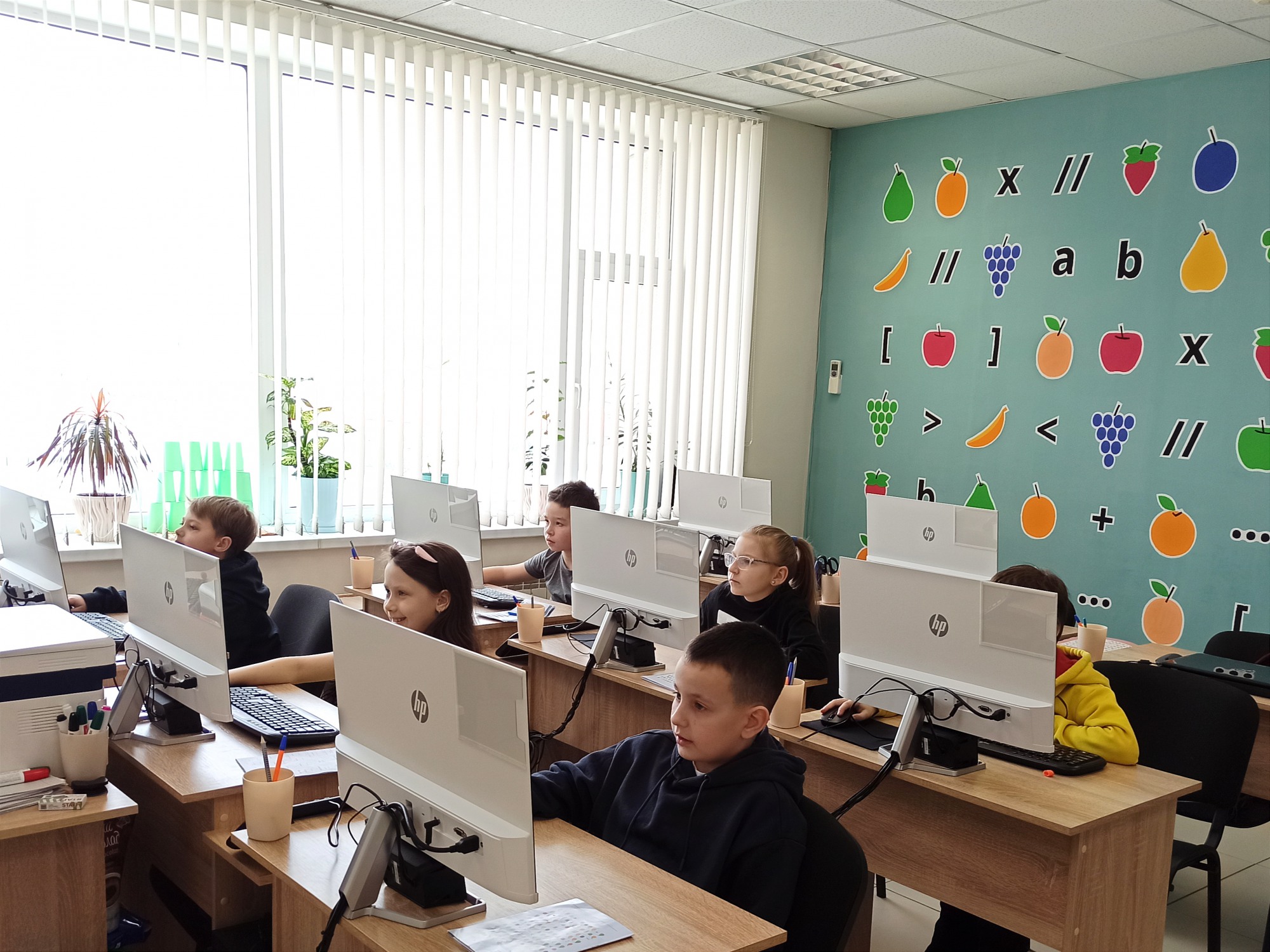 Детский центр «Учи.Ру» открыл набор к новому учебному году